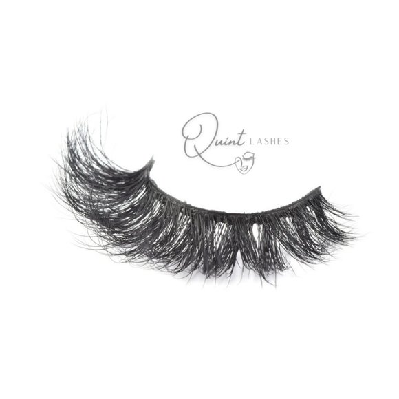 Natural 3D Mink Magnetic Lashes w/free glue - Picture 4 of 5